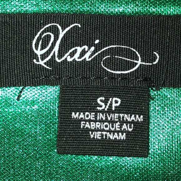 Sexy Body Con Emerald Mini Dress by Forever 21 - Picture 3 of 9